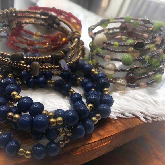 Vintage/Modern Jewelry Mystery Bundle Plus Bonus 40 Free Earrings NWT/Pre-Loved - Picture 13 of 16